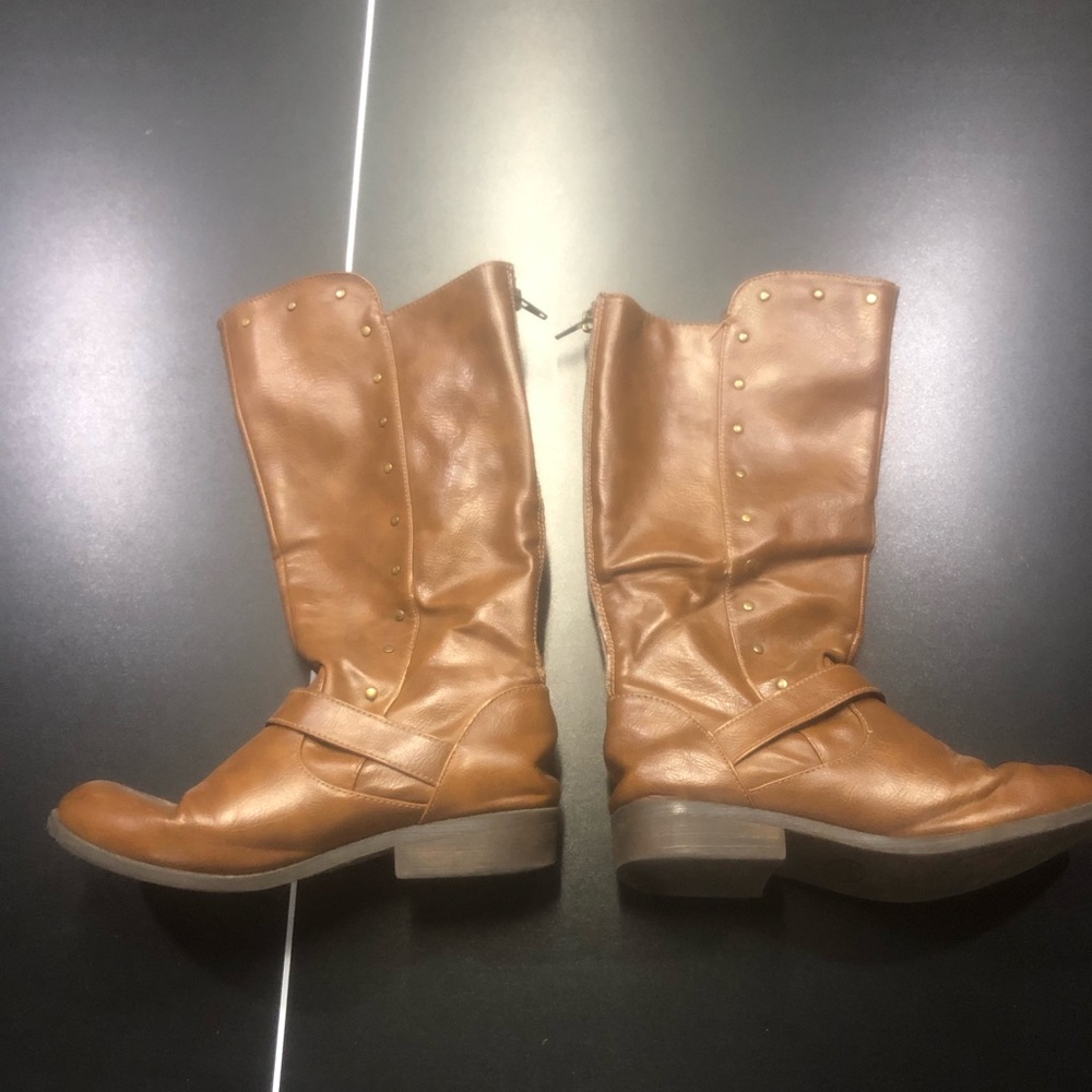 Steve Madden light brown boots